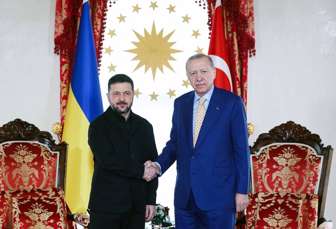 Volodymyras Zelenskis (kairėje) ir Recepas Tayyipas Erdoganas