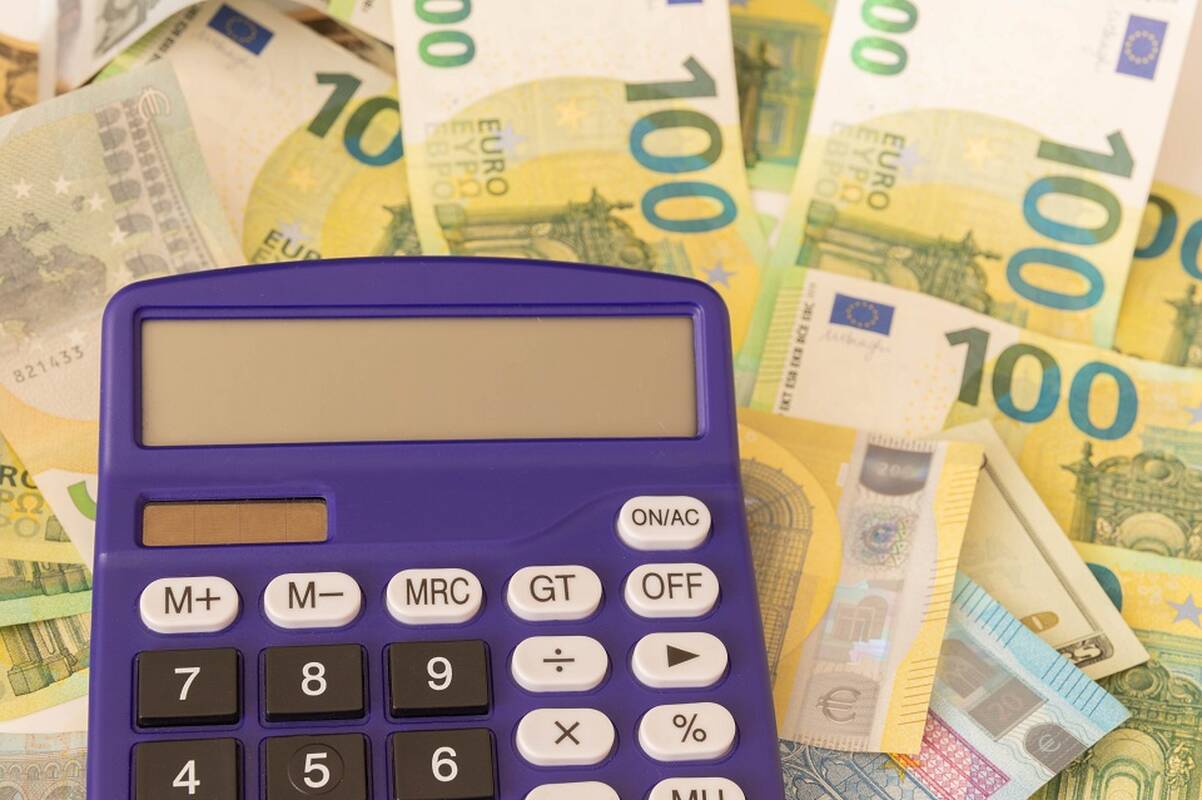 
<span>LB prognozuojant 5 proc. infliaciją ministras ramina: gyventojų pajamos augs labiau</span>
