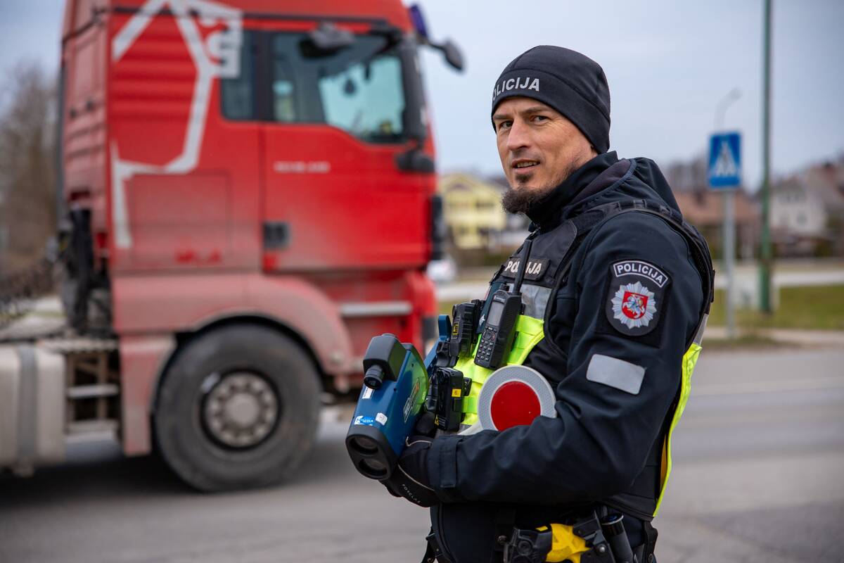 Policija