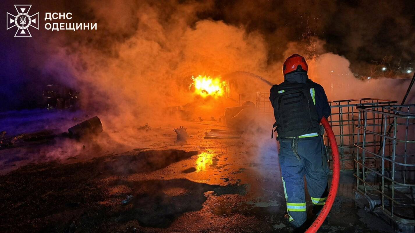 
<span>Per rusų atakas Ukrainoje žuvo žmogus, ukrainiečiai smogė Rusijos pramonės rajonams</span>
