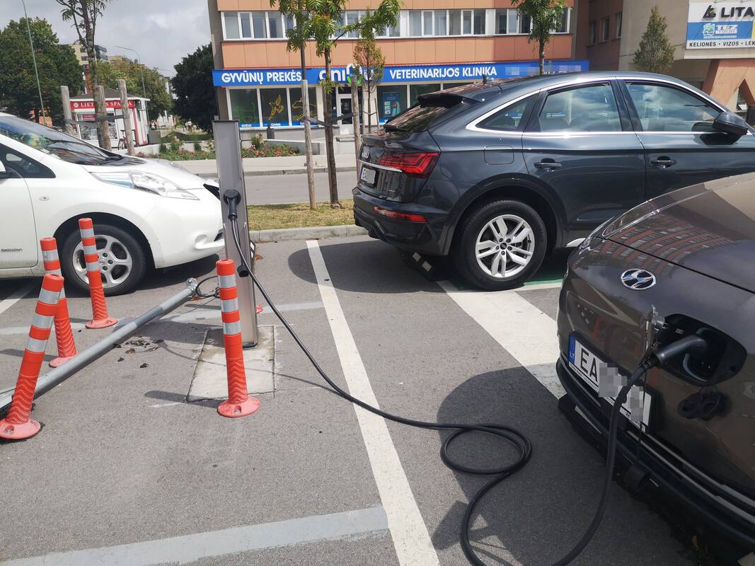 Matematika: įsirengus stotelę, 100 km būtų galima įveikti gerokai pigiau nei tradiciniais degalais.