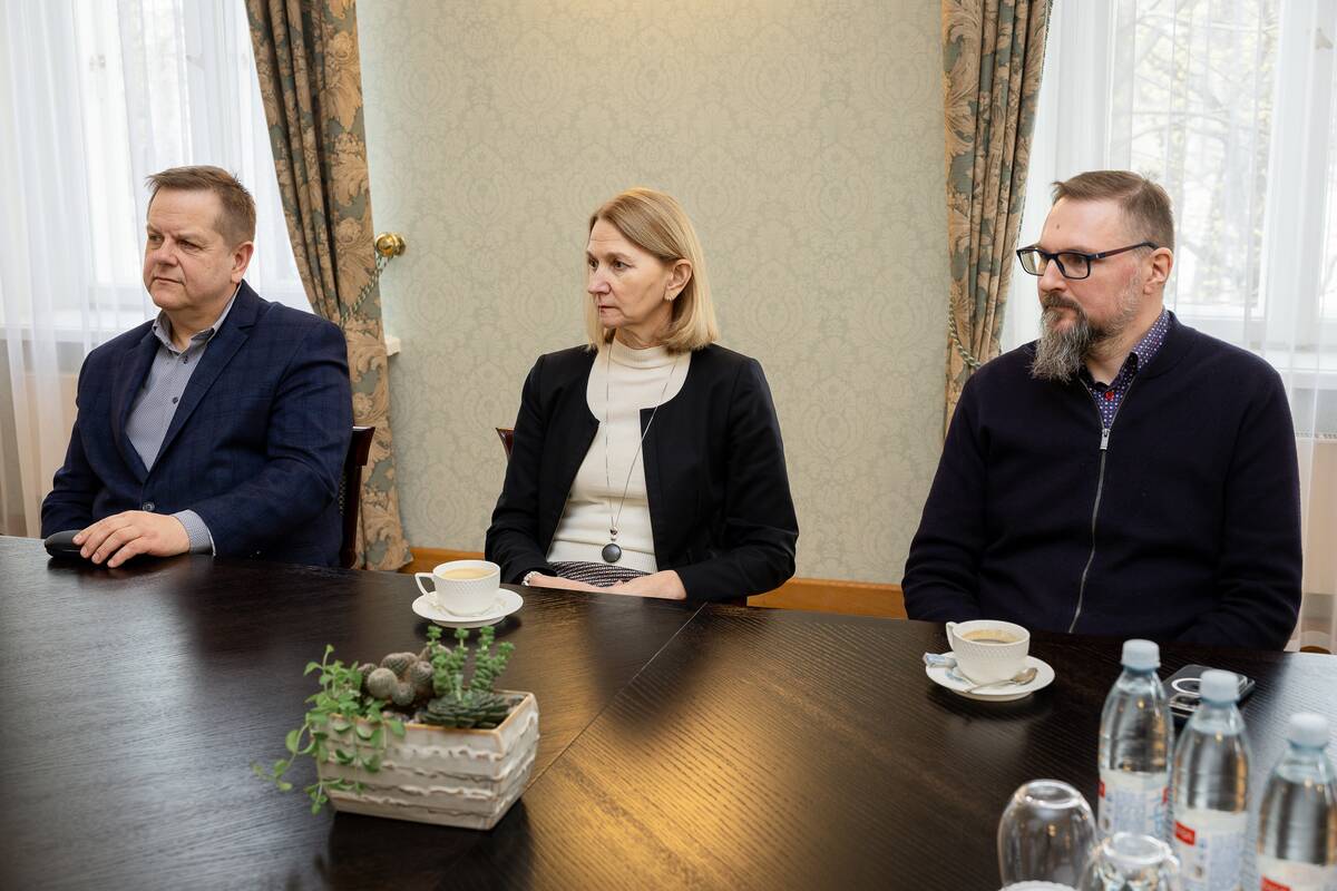 Projektas „Atsparūs“: sutarties pasirašymas