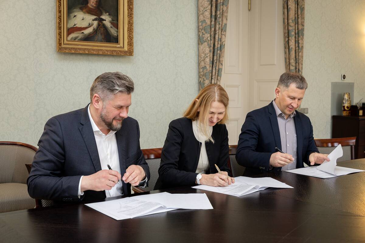 Projektas „Atsparūs“: sutarties pasirašymas