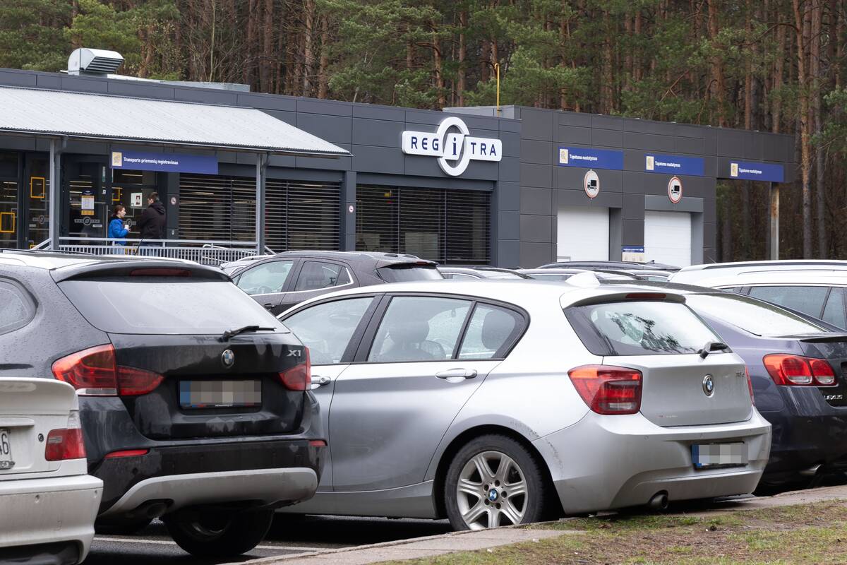 
<span>Demaskavo: „Regitros“ darbuotojai nelegaliai įregistruodavo automobilius</span>
