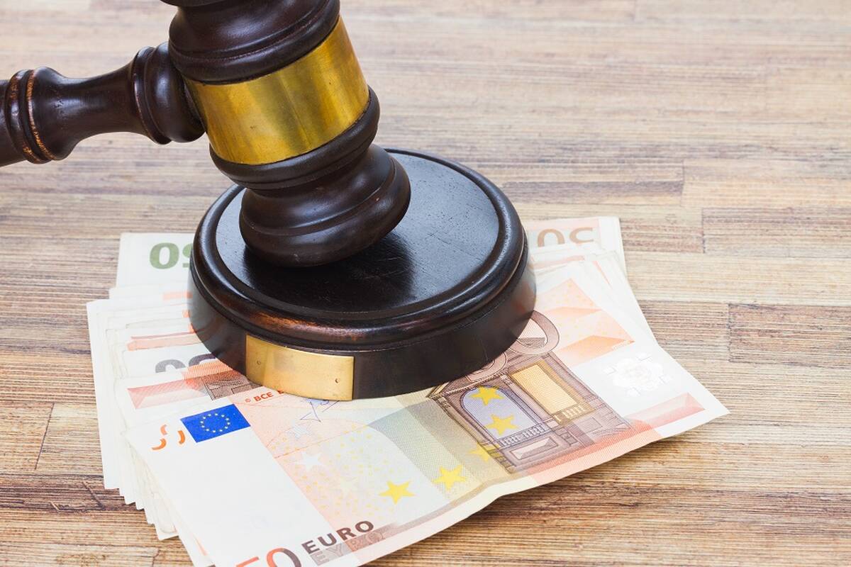 
<span>„European Merchant Bank“ – 270 tūkst. eurų bauda ir apribota veikla</span>
