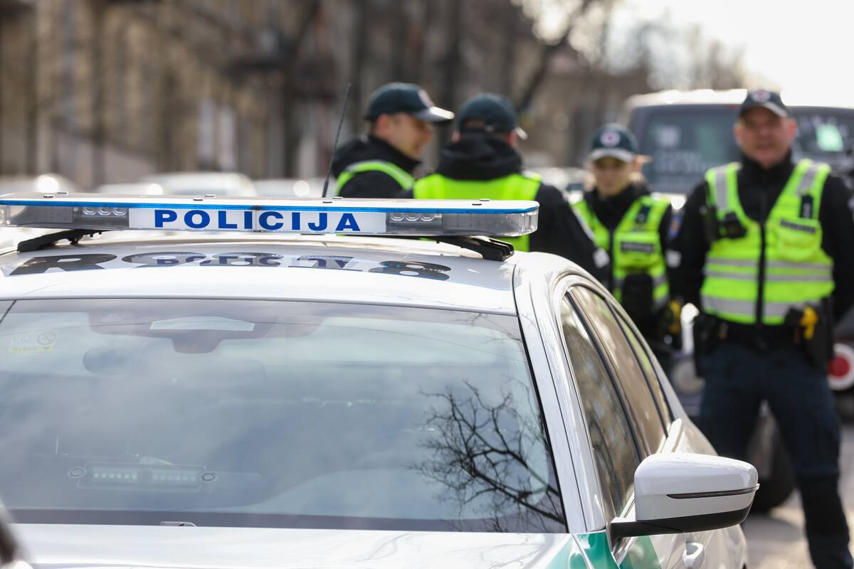 Policija