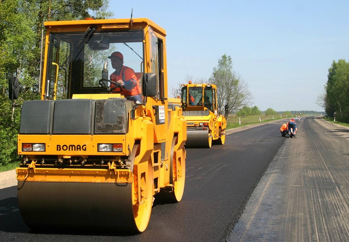 
<span>Ministrai džiaugiasi: kelių tvarkymui – daugiau galimybių pasitelkti privatų verslą </span>
