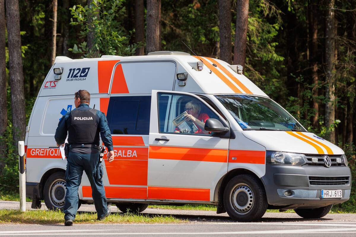 
<span>Tragedija Biržų rajone: per avariją sunkiai sužeistas vyras neišgyveno</span>
