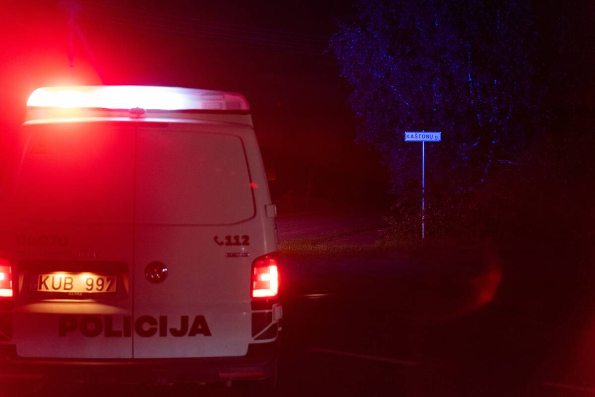 Utenos rajone rastas nukritęs dronas