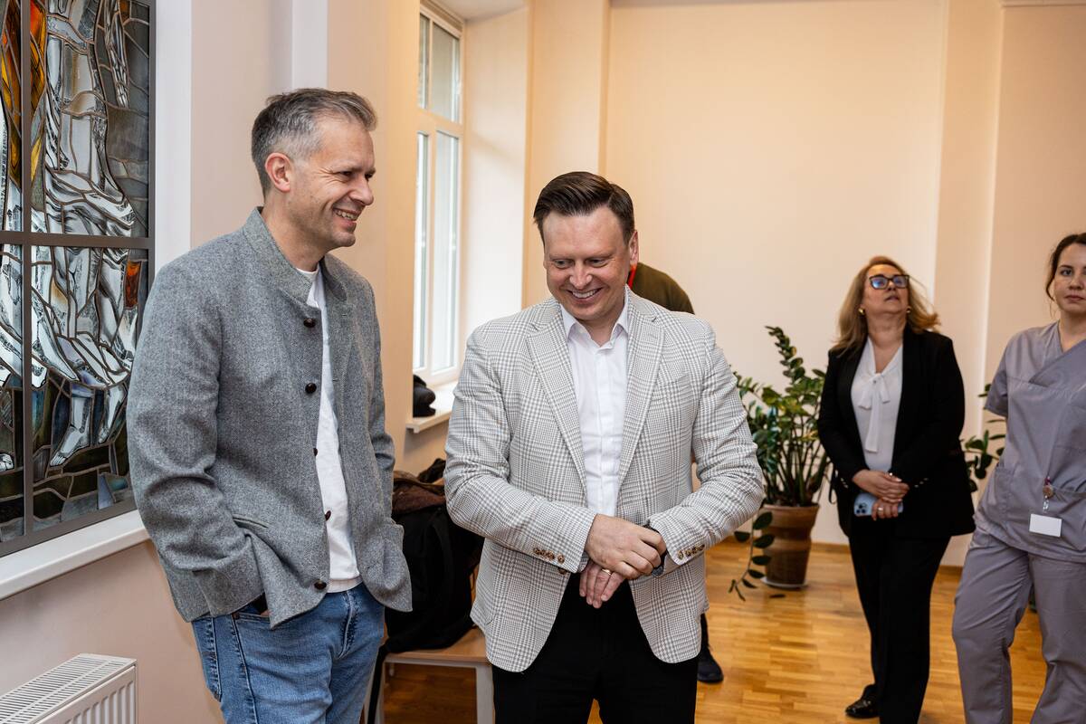 Mažojo žalgiriečio pirmųjų marškinėlių Vilniaus naujagimiams įteikimas