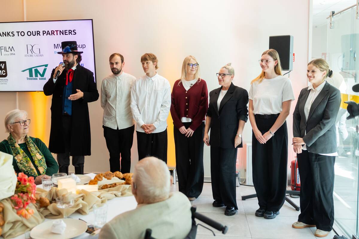 GALA vakarienė, skirta senjorams iš Tremtinių namų