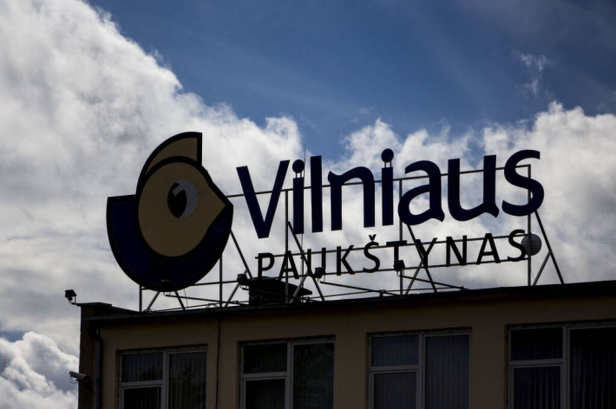 
<span>Žiniasklaida: prokuratūra tiria galimą prekybą žmonėmis dėl 140 paukštynuose dirbusių filipiniečių</span>

