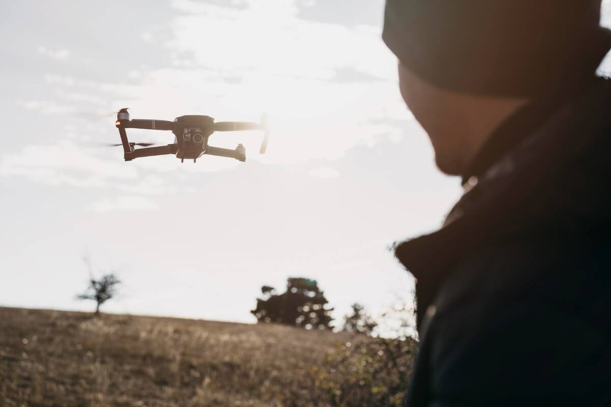 
<span>Lietuva perspėjo dėl dronų antskrydžių: minima ir galima Rusijos operacija</span>
