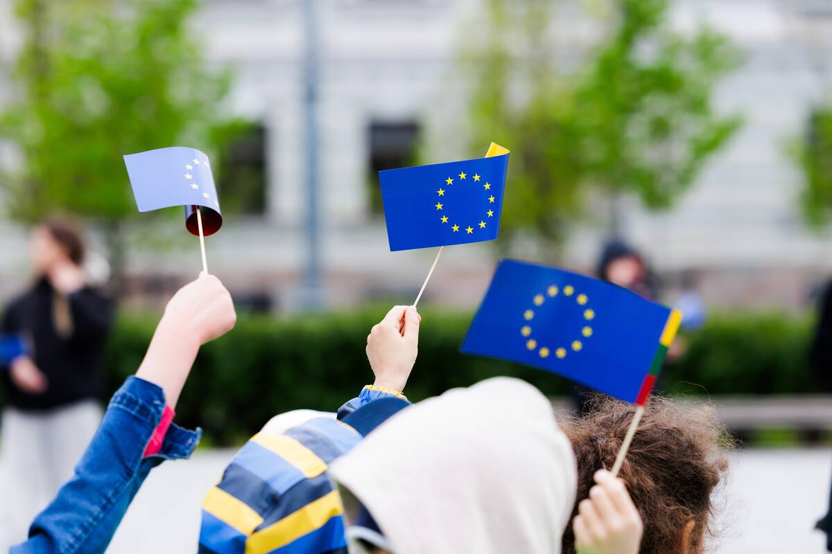 Iškilminga ES vėliavos pakėlimo ceremonija Lukiškių aikštėje