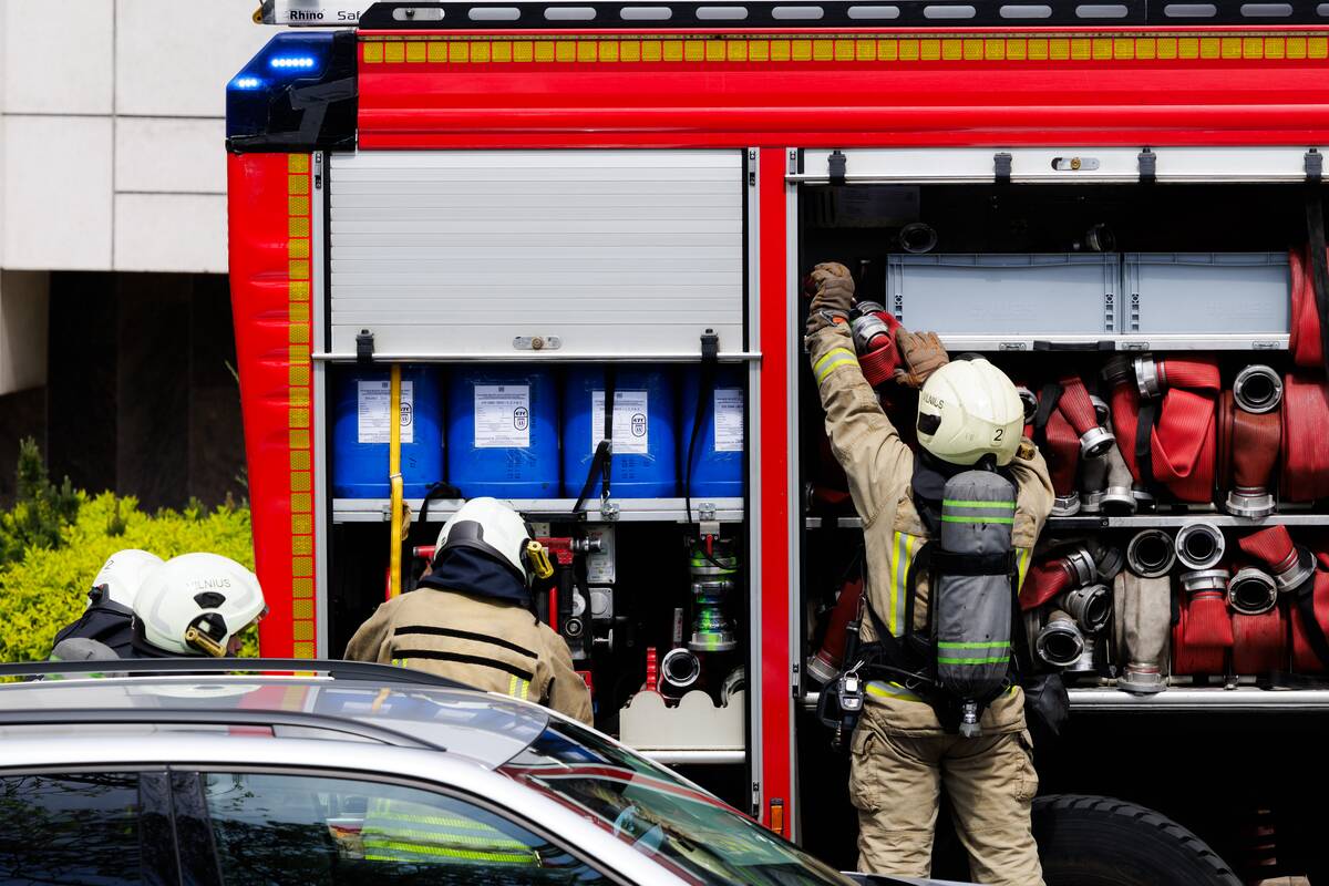 Sostinės centre prie Vyriausybės planuotos institucijų pratybos