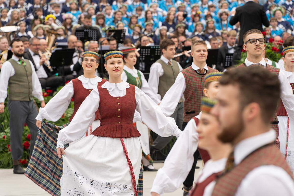 Kauno Dainų slėnį užliejo dainos ir šokiai