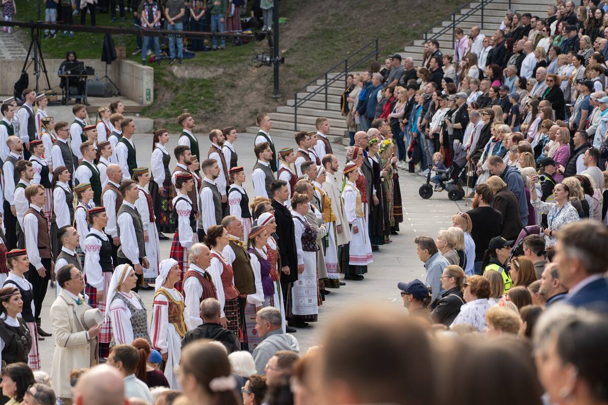 Kauno Dainų slėnį užliejo dainos ir šokiai