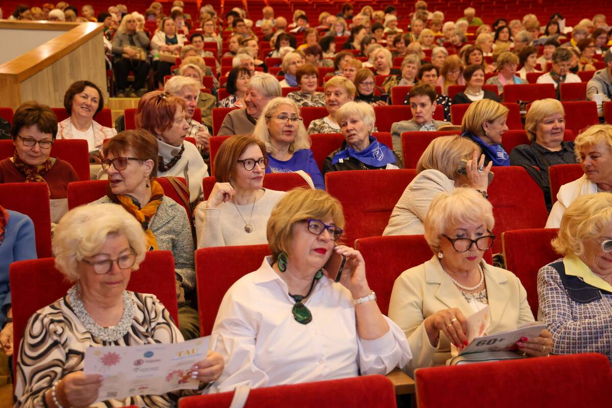Tema: Trečiojo amžiaus universiteto konferencijoje daug dėmesio skirta ilgaamžiškumui ir gyvenimo kokybei brandžiame amžiuje.