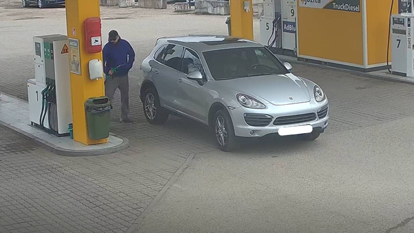
<span>Kauno pareigūnai aiškinasi, kas nesusimokėjo už degalus</span>
