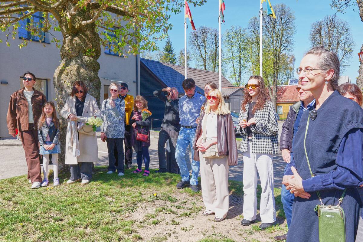 Siurprizas Utenos gatvėje: skulptūra skatina būti geranoriškiems