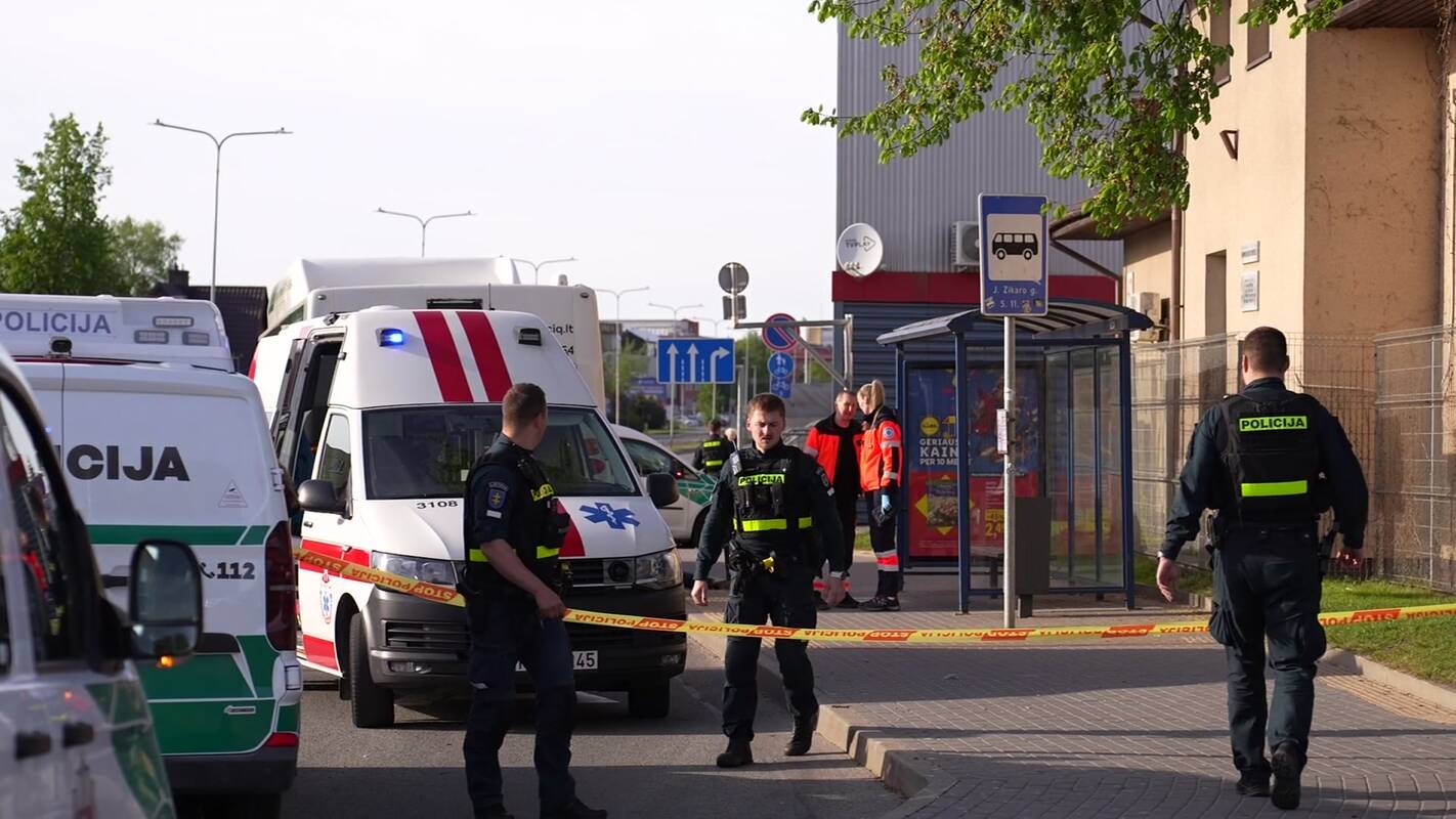 
<span>Kraupi nelaimė: žuvo autobuso laukusi moteris   </span>
