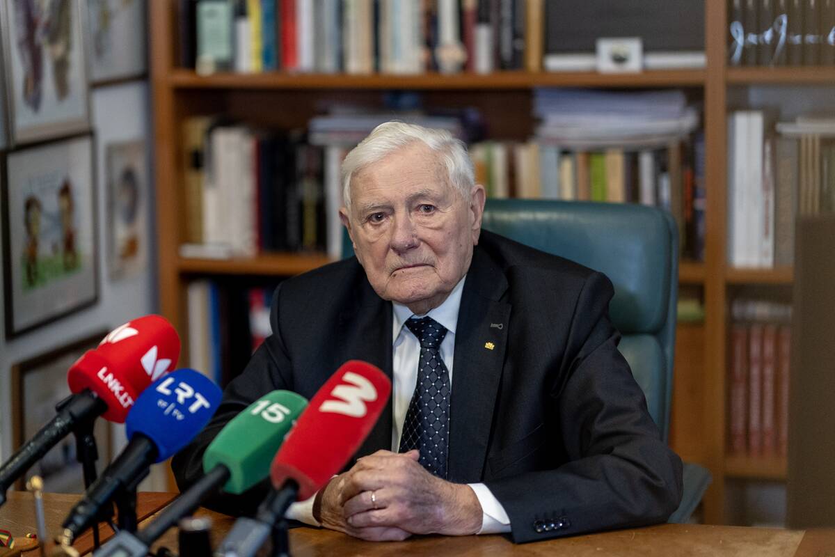 Valdas Adamkus
