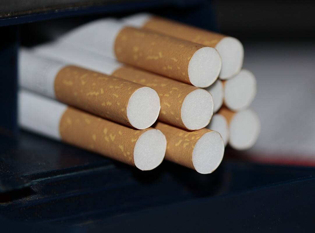 
<span>Balionais iš Rusijos cigaretes atskraidinusiems kaltinamiesiems prokuratūra prašo skirti baudas</span>
