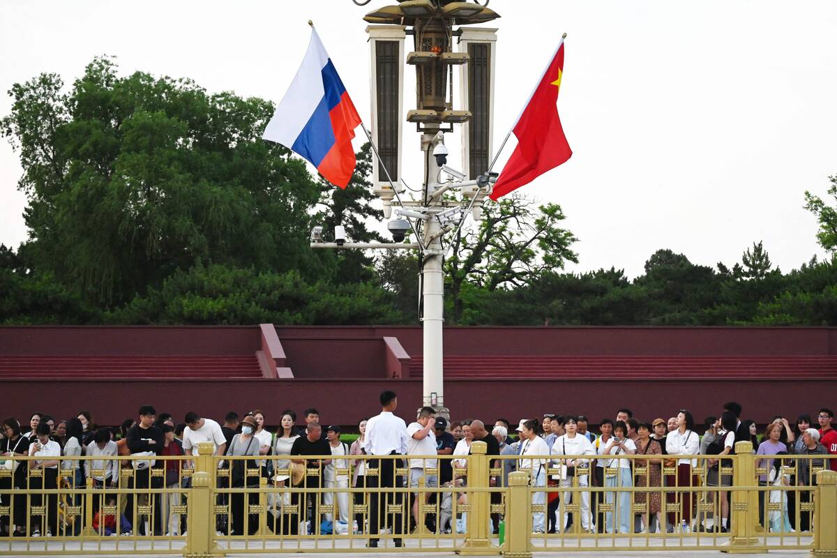 
<span>Rusijos žiniasklaida: Pekine Xi Jinpingas pasitiko Vladimirą Putiną</span>
