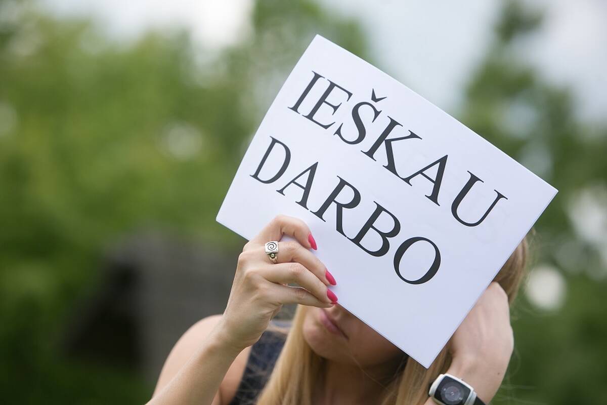 
<span>Nedarbo lygis padidėjo: kokios gyventojų grupės pažeidžiamiausios?</span>
