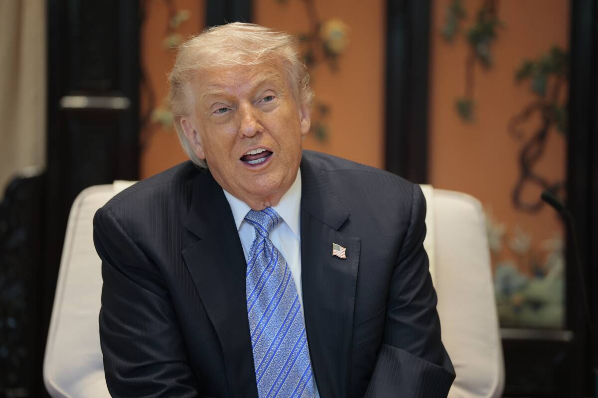 
<span>Trumpas užsimena norintis Irano urano vien dėl viešųjų ryšių</span>
