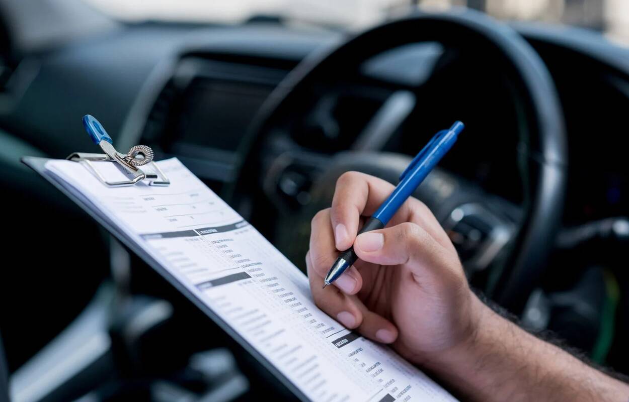 Pasirinkimas: dažniausiai naudojami automobilių įsigijimo finansavimo modeliai – finansinis lizingas ir veiklos nuoma.