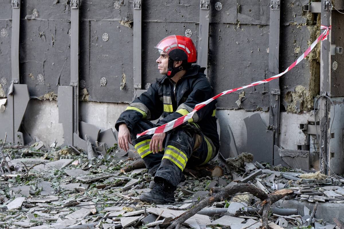 
<span>Rusija smogė Kyjivui, pražudydama penkis žmones ir sumenkindama viltis dėl taikos</span>
