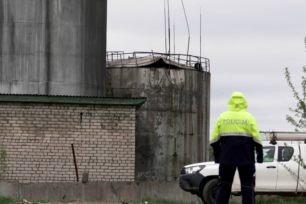 
<span>Latvijos policija: informacija apie ant traukinio užkritusį droną – melas</span>
