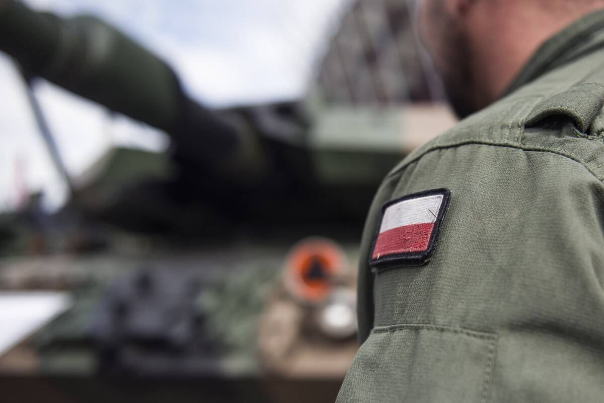 
<span>Lenkija pasirašė 43,7 milijardų eurų vertės ES paskolos gynybai sutartį</span>
