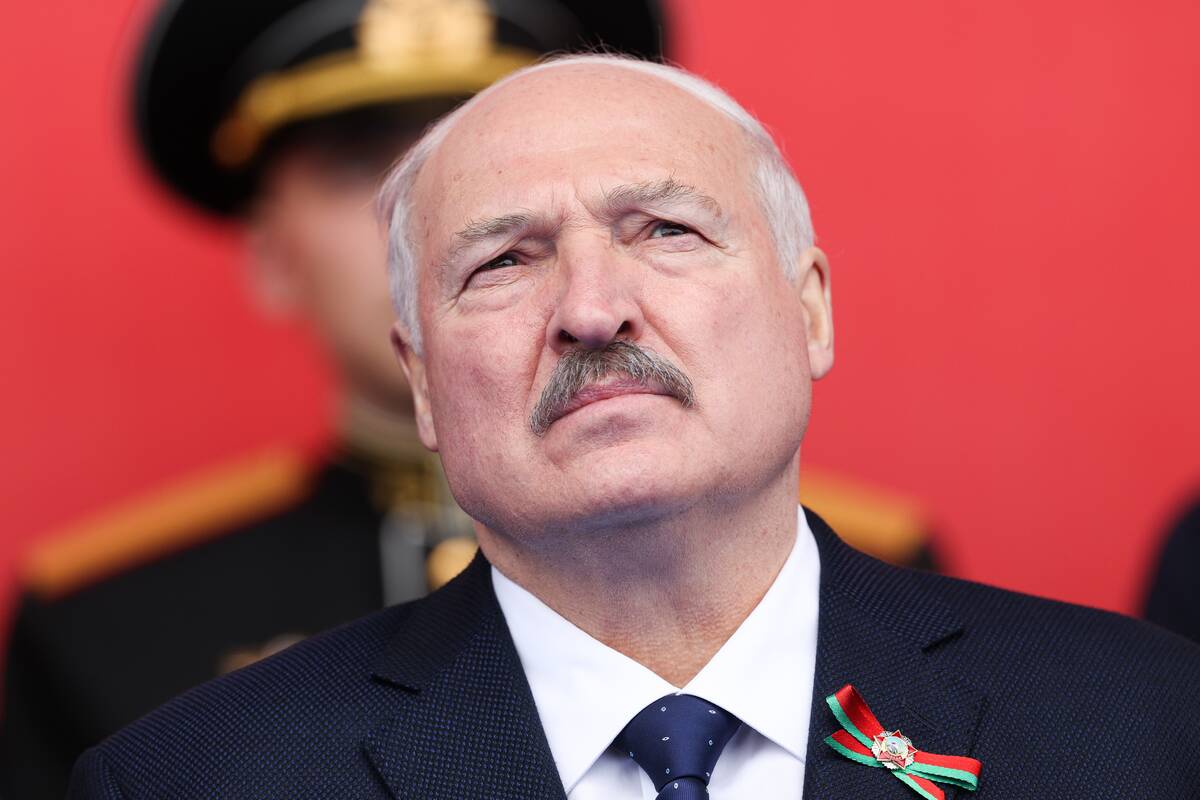 
<span>Žiniasklaida: JAV prašo Lietuvos, Lenkijos ir Ukrainos atnaujinti baltarusiškų trąšų tranzitą</span>
