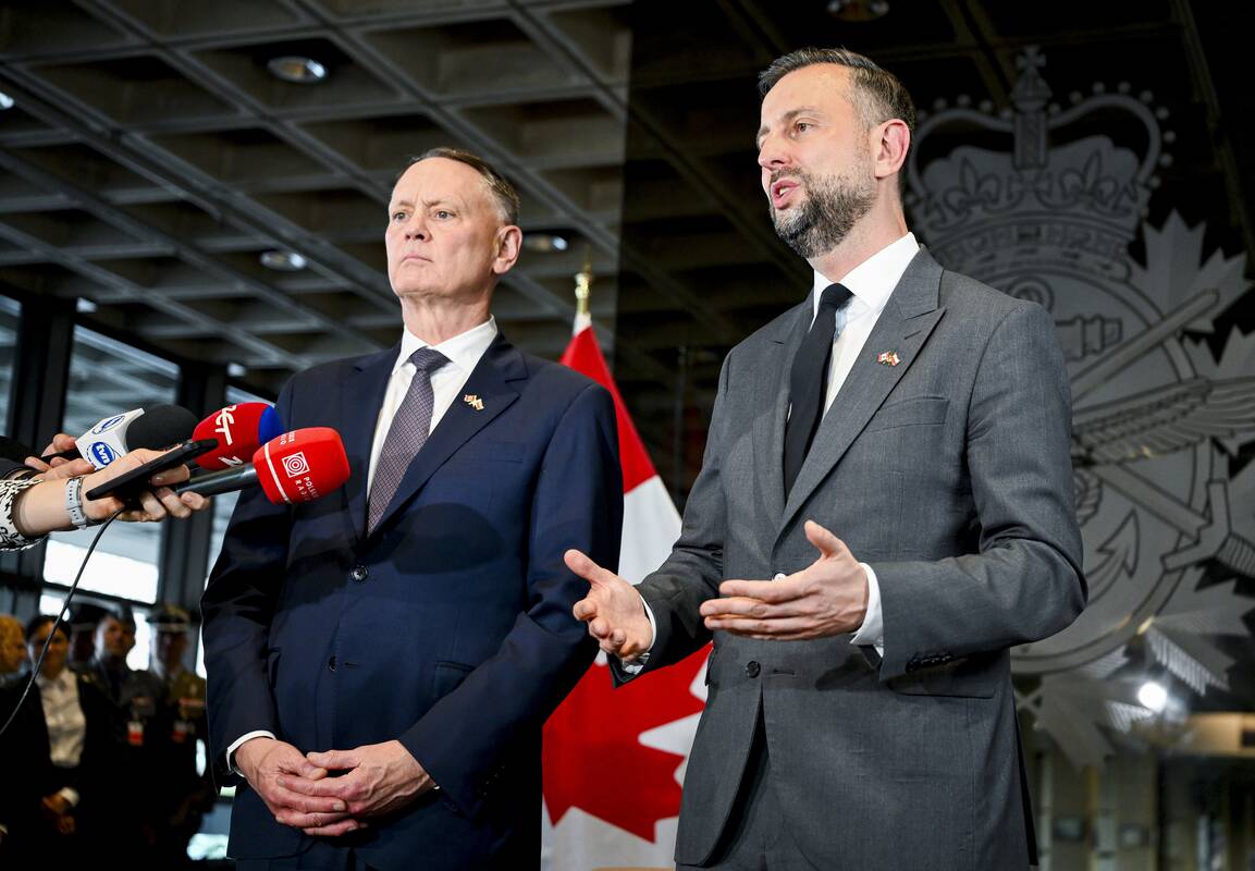 
<span>Lenkija ir Kanada susitarė dėl bendrų pratybų ir dronų pardavimo</span>
