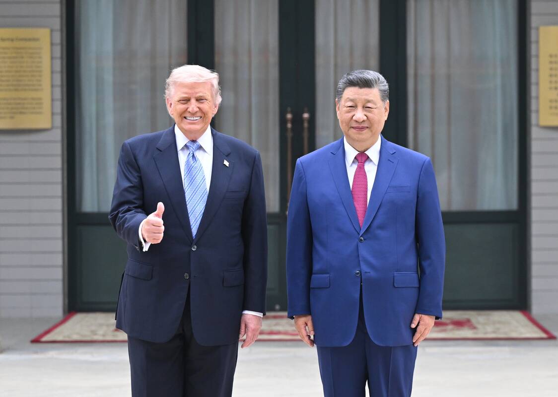 
<span>FT: Xi pasakė Trumpui, kad Putinas gali pasigailėti dėl invazijos į Ukrainą</span>
