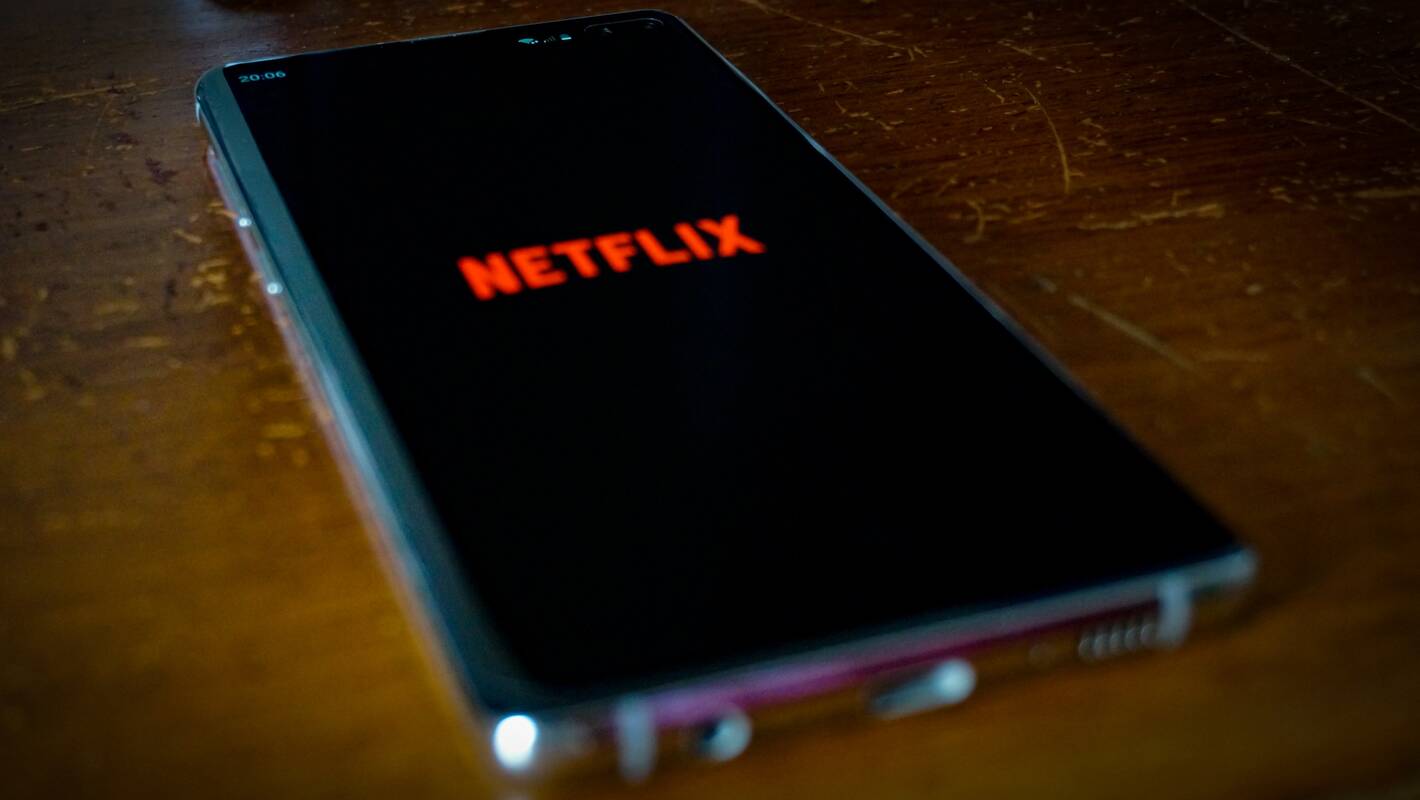 
<span>„Netflix“ kaltinama dėl neteisėto duomenų rinkimo, priklausomybę skatinančio dizaino</span>
