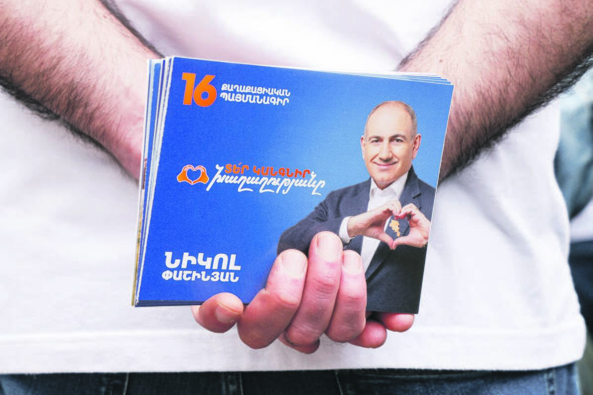 Kryžkelė: balsuodami už N. Pašinianą armėnai rinktųsi ne tik pažįstamą politiką, bet ir aiškią šalies kryptį – integraciją į Vakarų pasaulį.