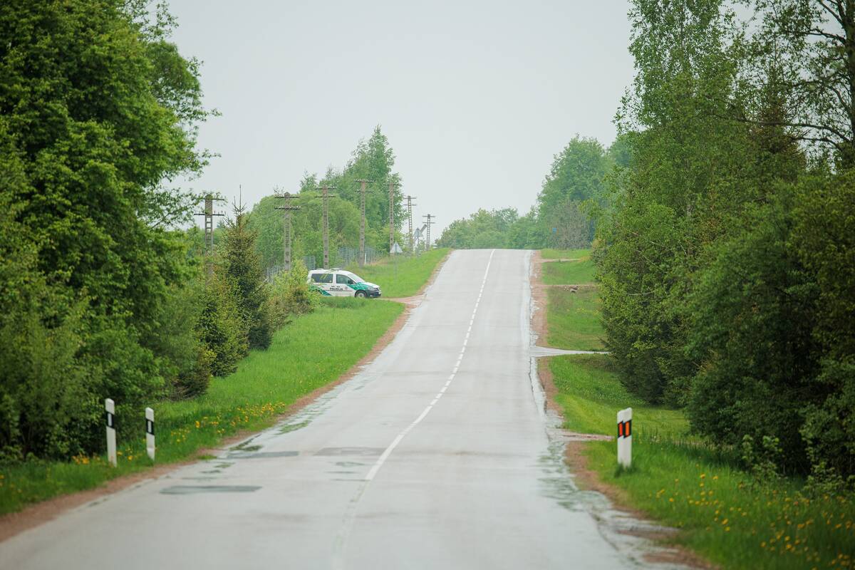 Vaizdai iš įvykio vietos Utenos rajone, kur nukrito dronas