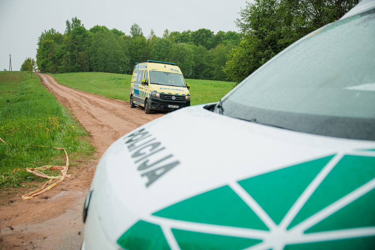 Vaizdai iš įvykio vietos Utenos rajone, kur nukrito dronas