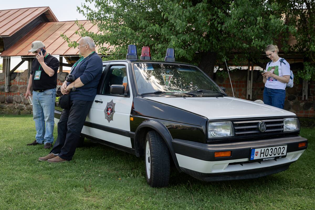 Klasikinių automobilių paroda prie Kauno pilies