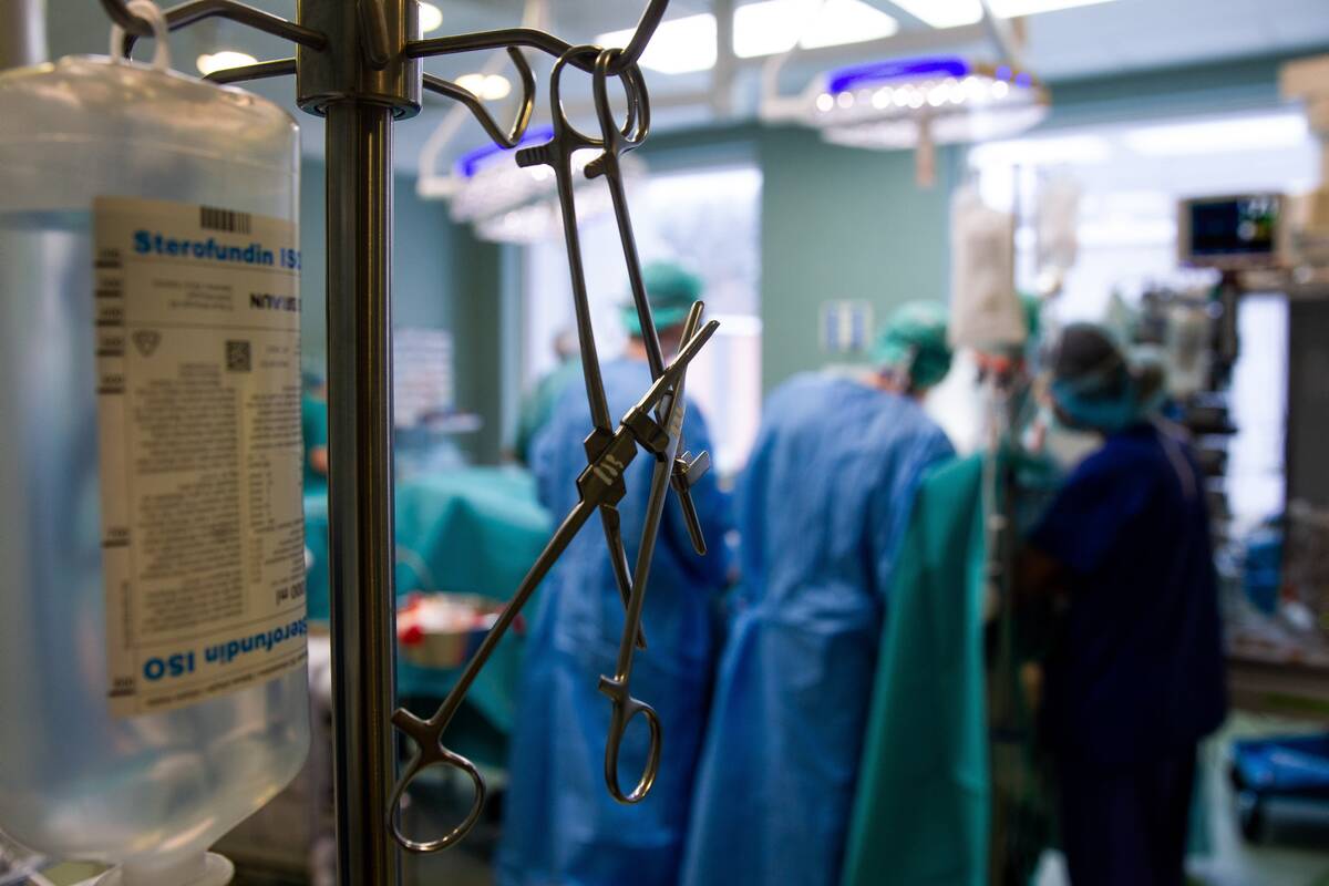 
<span>Mįslinga vyro mirtis prie Santaros klinikų: įtaria, kad pacientas iškrito per langą</span>
