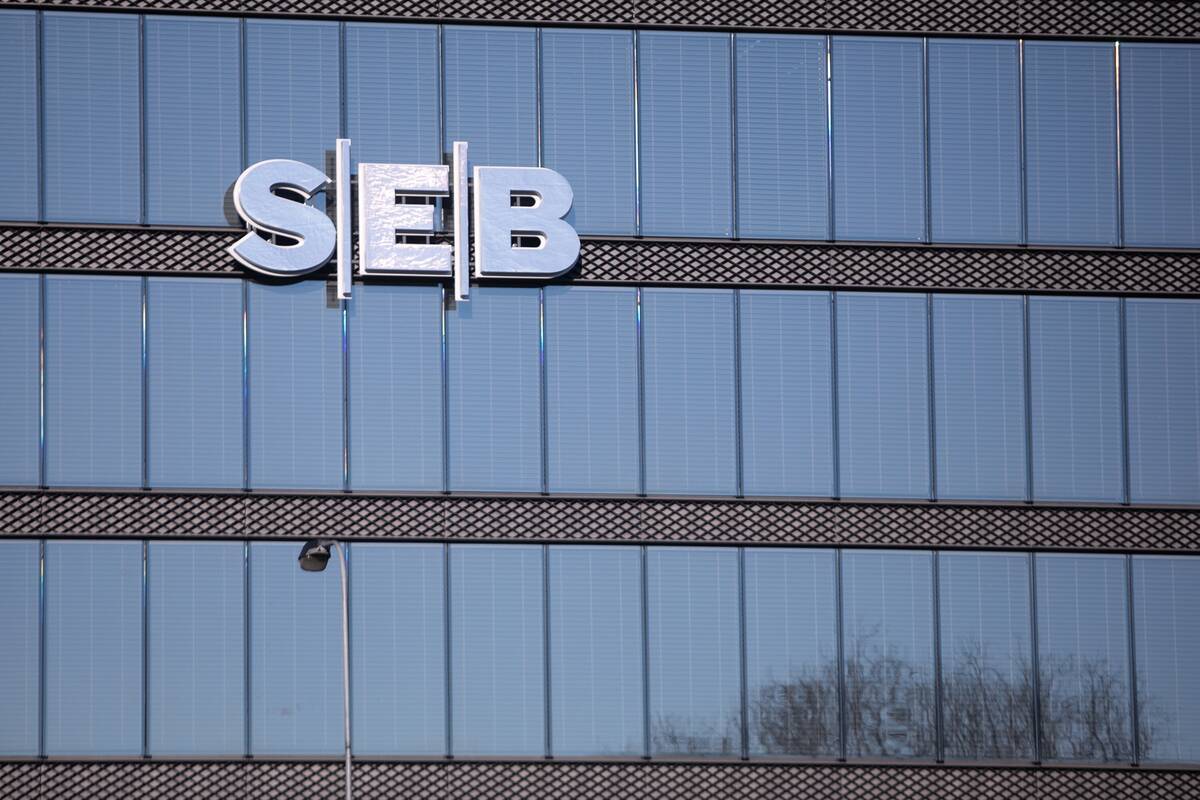 
<span>SEB banko pastate Vilniuje buvo įvestas planas „Skydas“: rastas įtartinas daiktas</span>
