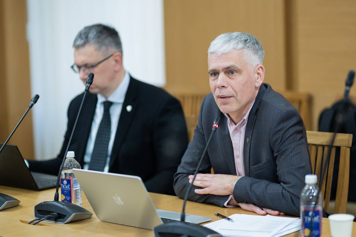 Arūnas Streikus