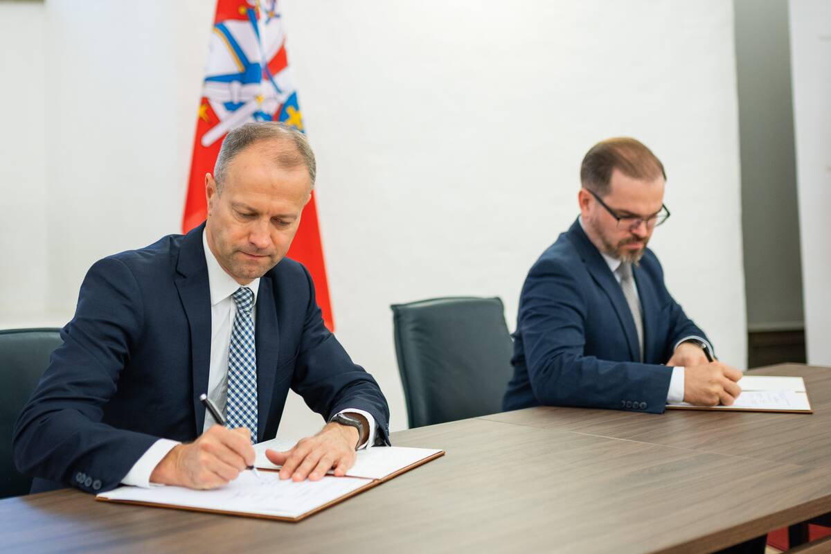 Bendradarbiavimo susitarimo tarp KAM ir ISM Vadybos ir ekonomikos universiteto pasirašymas