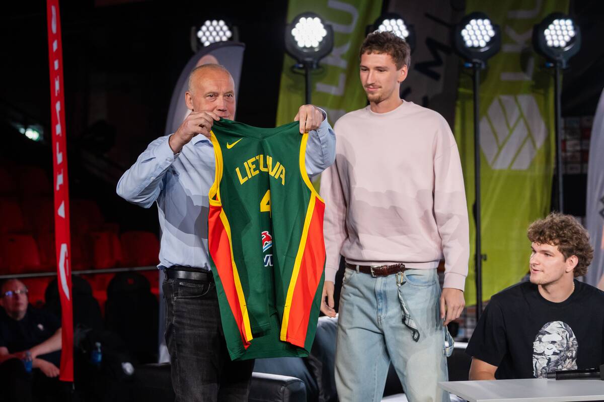 Mato Buzelio spaudos konferencija