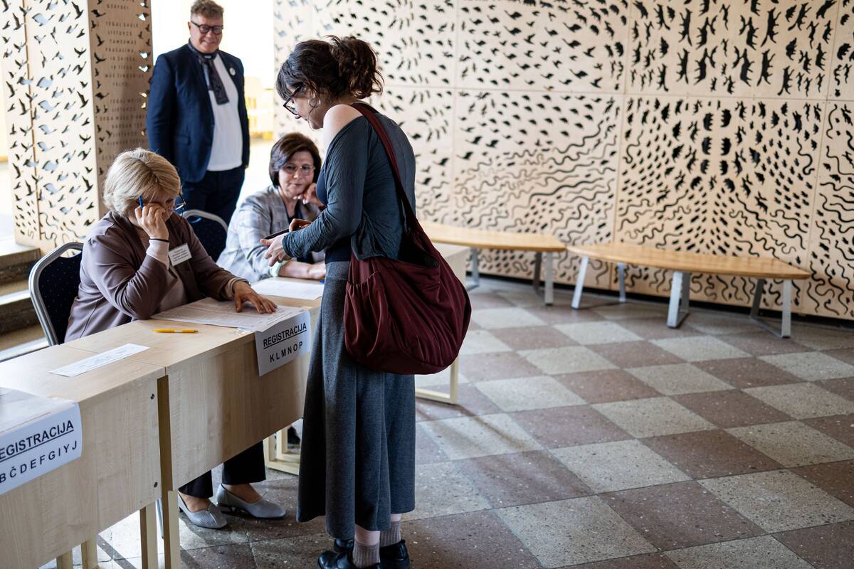 Abiturientai laiko valstybinį matematikos egzaminą