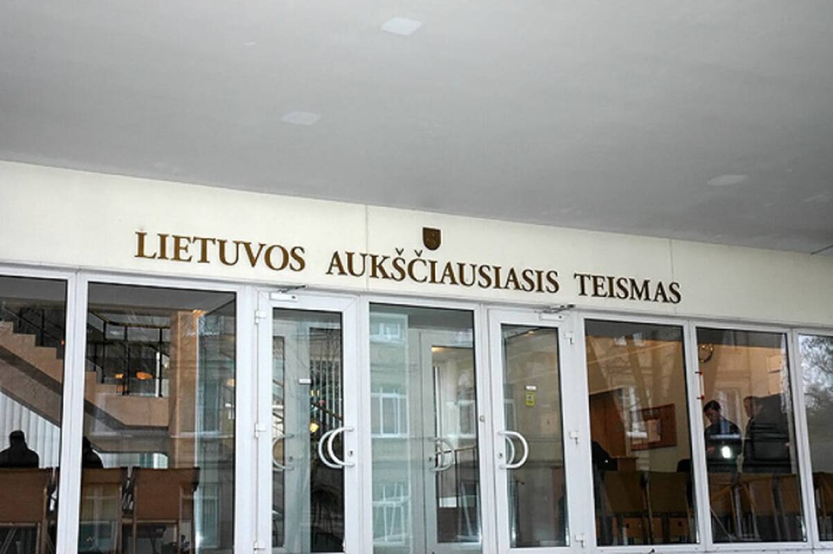 
<span>Aukščiausiasis Teismas išteisino šiukšlėmis dvi moteris iš Rusijos išvadinusį vyrą</span>
