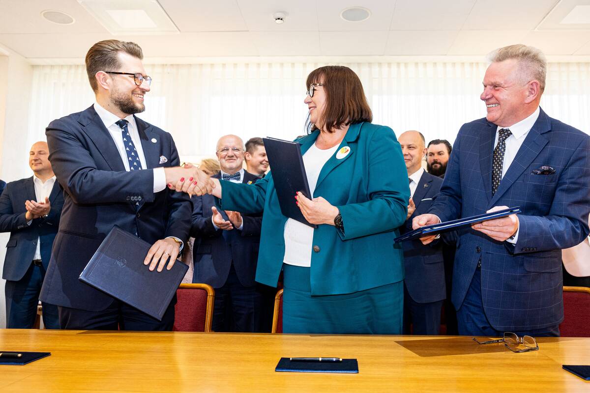 Socialdemokratai, demokratai, „valstiečiai“ pasirašė koalicijos sutartį